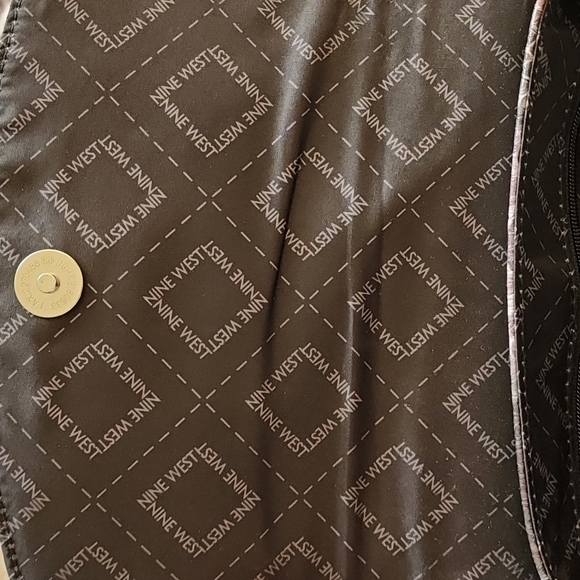 Nine West Crossbody - Picture 6 of 8